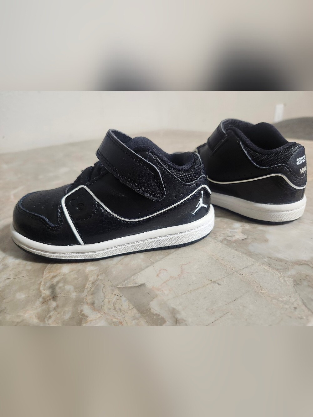 Jordan 1 Flight 2  Toddler  Black and White Velcro Strap Sneakers